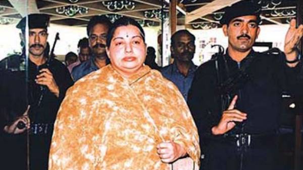 கறுப்பு பூனைப் படையின் பணி 