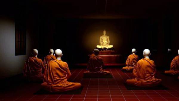 அகதிகள் முகாமில் நேபாள துறவி 