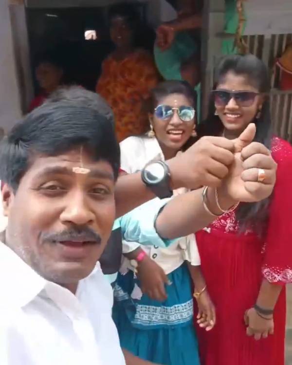 தீபாவளி கொண்டாட்டம் தீபாவளி கொண்டாட்டம்