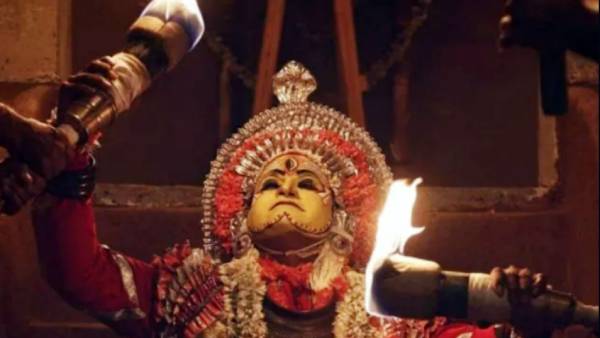 ஹவுஸ் ஃபுல் காட்சிகள்