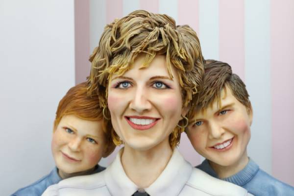 கேக் சிலை 