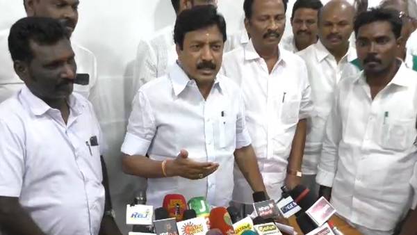 முதல்வருக்கு பயம் முதல்வருக்கு பயம்