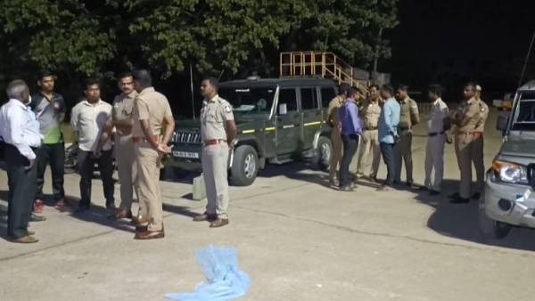 அதிரடி கைது அதிரடி கைது