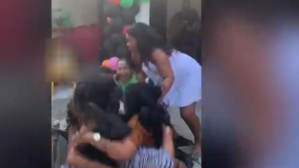  கட்டிப்பிடித்து டான்ஸ்