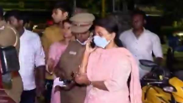  வாக்குவாதம்