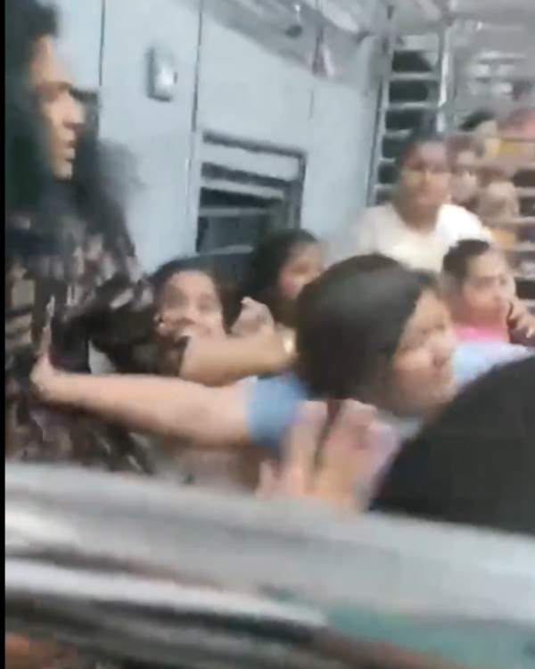  மும்பை மின்சார ரயில் 