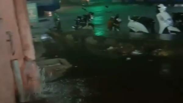  மதுரையில் வெளுத்து வாங்கிய மழை 