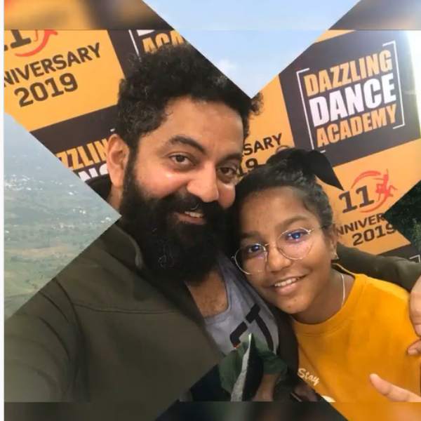 இவர்தான் மகளாம்