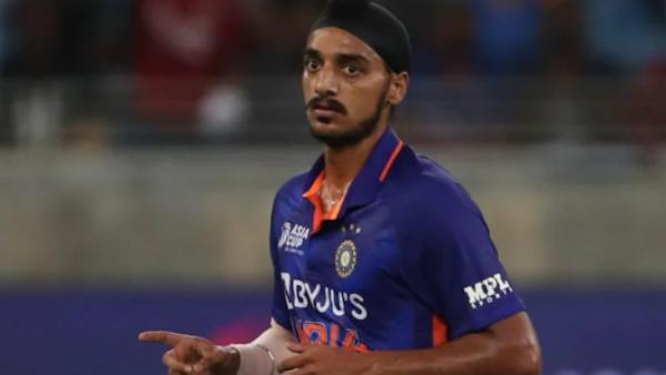 விமர்சனங்களுக்கு பதிலடி விமர்சனங்களுக்கு பதிலடி