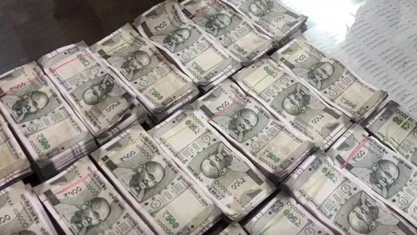 ரூ.14.50 லட்சம் ரூ.14.50 லட்சம்