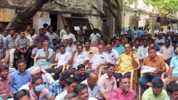 காவல்துறை கட்டுப்பாட்டில் 