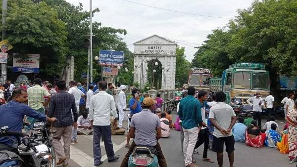 எஸ்மா சட்டம் பாயும் 