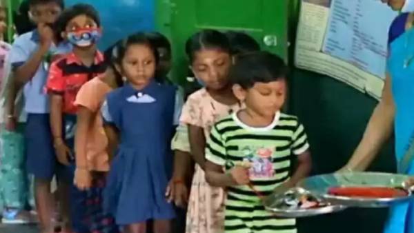 பள்ளிகளில் மாணவர் சேர்க்கை 