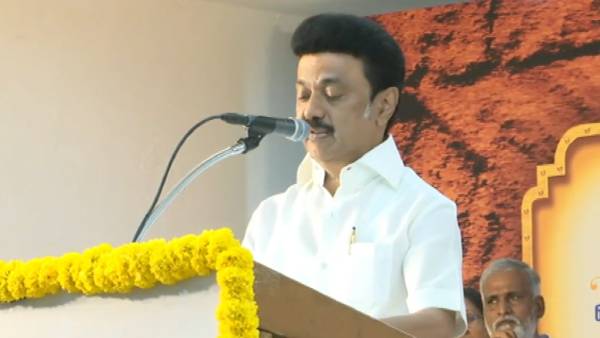 பசிப்பிணி போக்கிய வள்ளலார் பசிப்பிணி போக்கிய வள்ளலார்