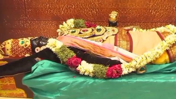 பக்தர்கள் தரிசனம்