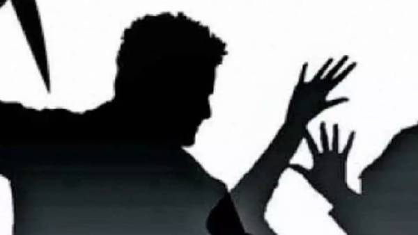 வீட்டில் இருந்து துர்நாற்றம் வீட்டில் இருந்து துர்நாற்றம்