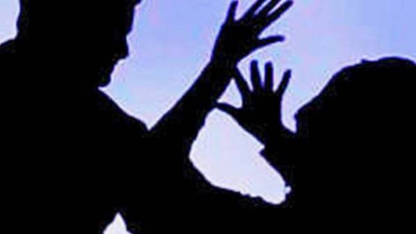 பெண்களுக்கு எதிரான கொடுமைகள் 