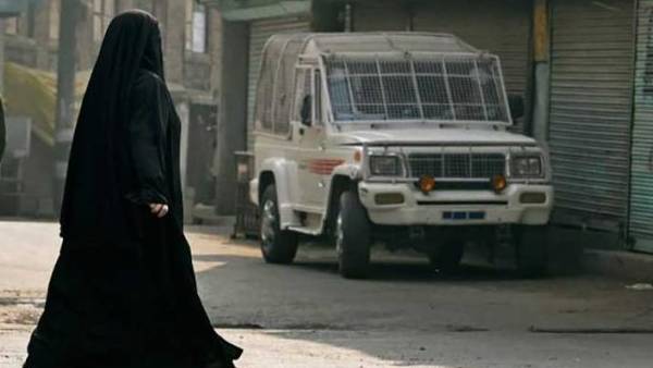 மக்கள் சந்தேகம் மக்கள் சந்தேகம்