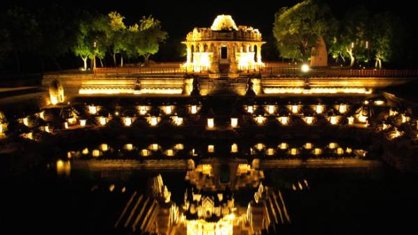 கோயில் நகரம் 