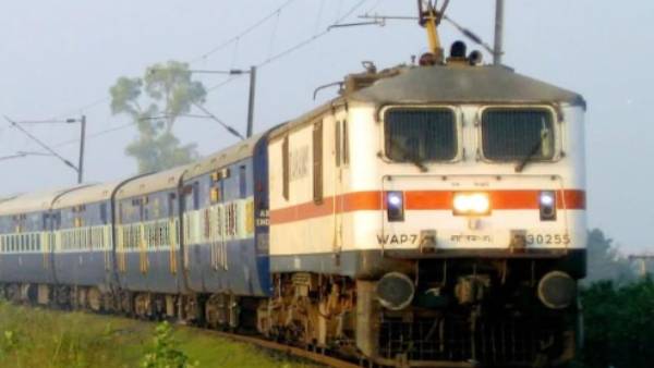 ரயில் பெயர் மாற்ற கோரிக்கை ரயில் பெயர் மாற்ற கோரிக்கை