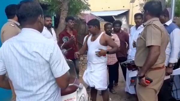 போலீசார் விசாரணை போலீசார் விசாரணை