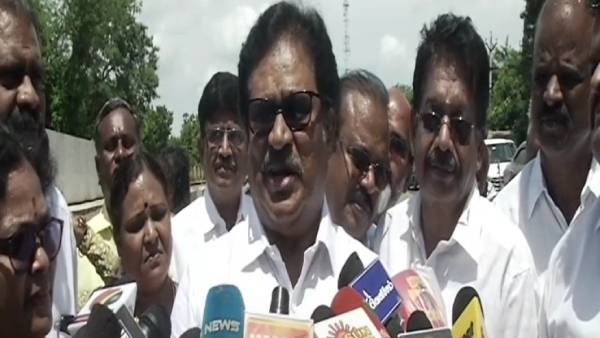 பாடம் நடத்த ஆளுநர் வரவில்லை 