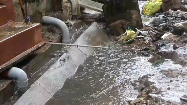 ஆம்பூர் நகராட்சியில் பணி ஆம்பூர் நகராட்சியில் பணி