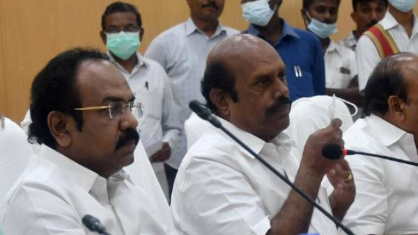 அமைச்சர்கள் பேச்சுவார்த்தை அமைச்சர்கள் பேச்சுவார்த்தை