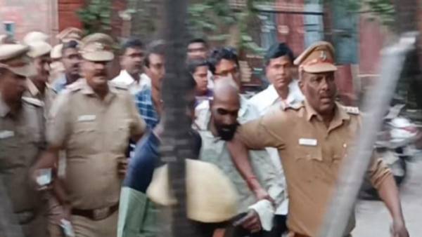 தற்கொலையை தடுக்க கவுன்சிலிங் 