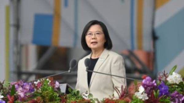 தீர்க்க வேண்டும் தீர்க்க வேண்டும்