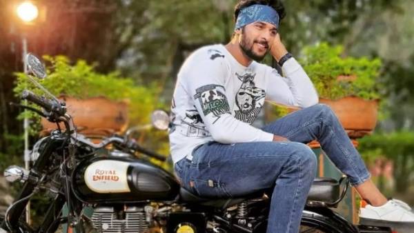 இனி இவர்தான் கதாநாயகன்