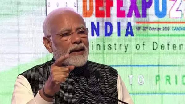 'அசவுகர்யத்தில் நெளிகின்றன' 'அசவுகர்யத்தில் நெளிகின்றன'