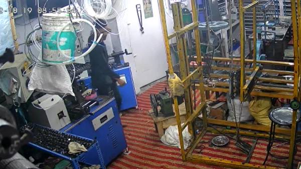  காணாமல் போன நகைகள் 