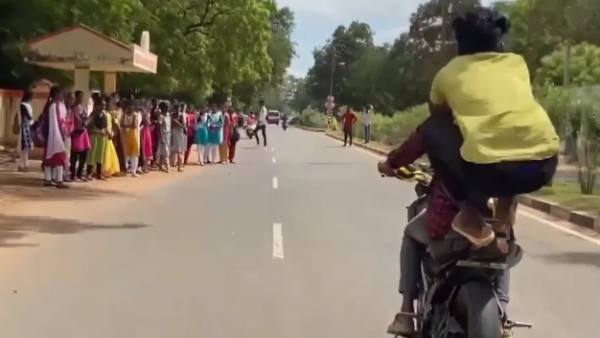  மகேஸ்வரன் 