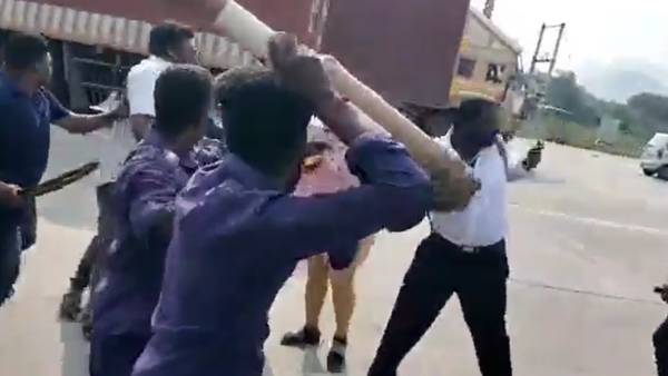 ரவுடி கும்பல் 