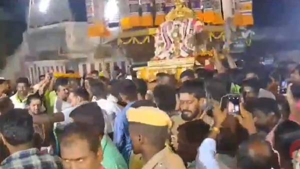 சிவனை வழிபட்ட முருகன் 