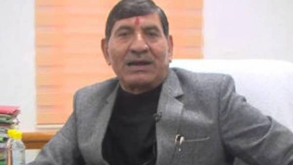  பாஜக எம்பியின் குடும்பத்தினர் 12 பேர் 