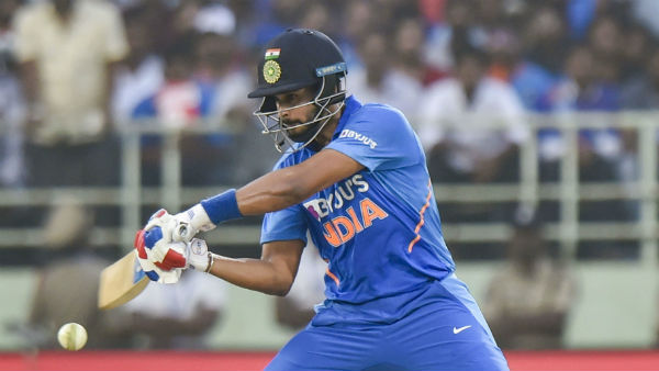 வேகப்பந்துவீச்சில் தடுமாற்றம் 