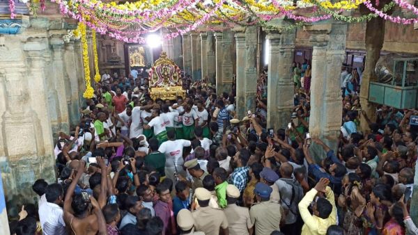 விண்ணை எட்டிய வீர முழக்கம் 