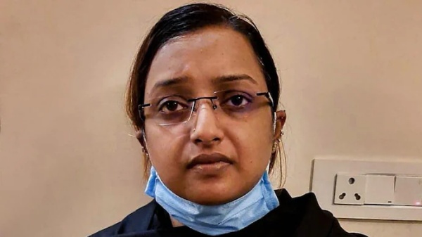 தன்னை படுக்கை அறைக்கு அழைத்தனர்