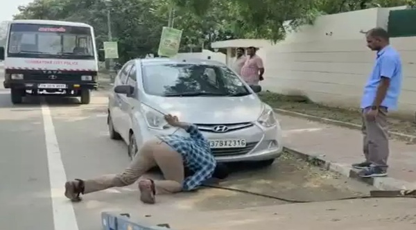 சல்லடை போட்ட வெடிகுண்டு நிபுணர்கள் சல்லடை போட்ட வெடிகுண்டு நிபுணர்கள்