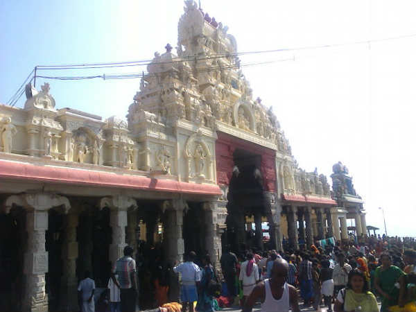 கோவிலுக்குள் யாகங்கள் நடத்த தடை