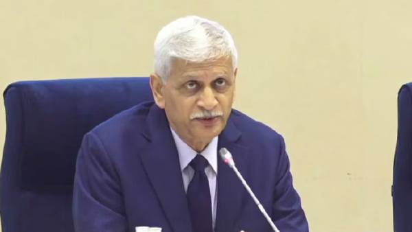 யுயு லலித் பேச்சு