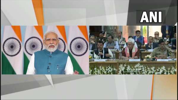 ஒரே நாடு ஒரே சீருடை 