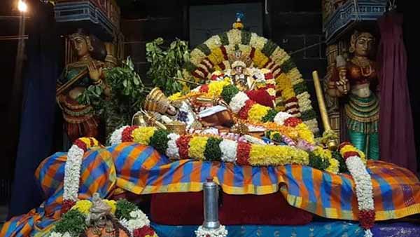 சமயபுரம் மாரியம்மன் அம்பு போடும் நிகழ்ச்சி 