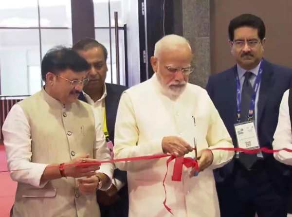 5ஜி சேவையை தொடங்கி வைத்தார் மோடி 