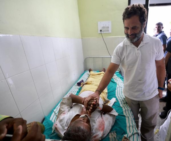 ராகுல் காந்தி ஆறுதல் 