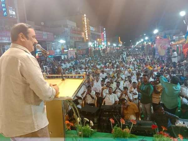 பிரிக்க சூழ்ச்சி பிரிக்க சூழ்ச்சி
