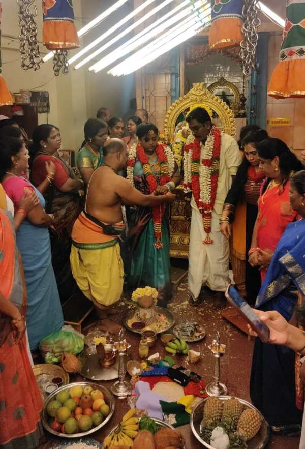 மகிழ்ச்சியான நிகழ்ச்சி 