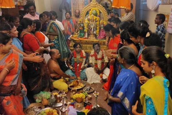 விருந்தினர்கள் 